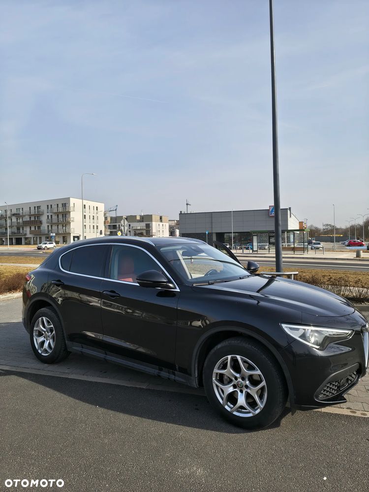 Alfa Romeo Stelvio - 11