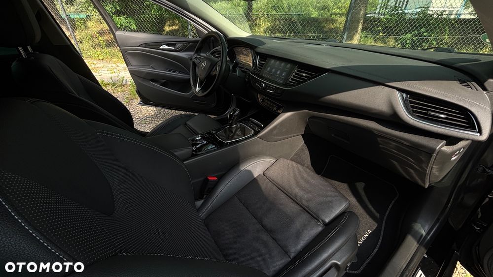 Opel Insignia - 11