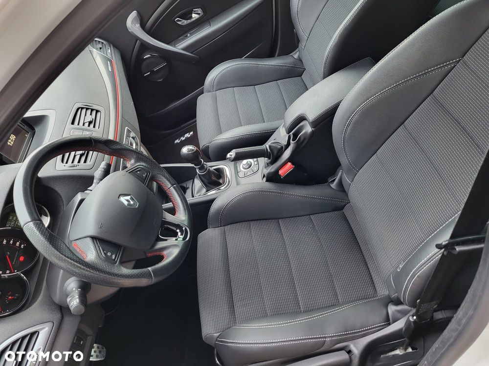 Renault Megane GT 220 - 25