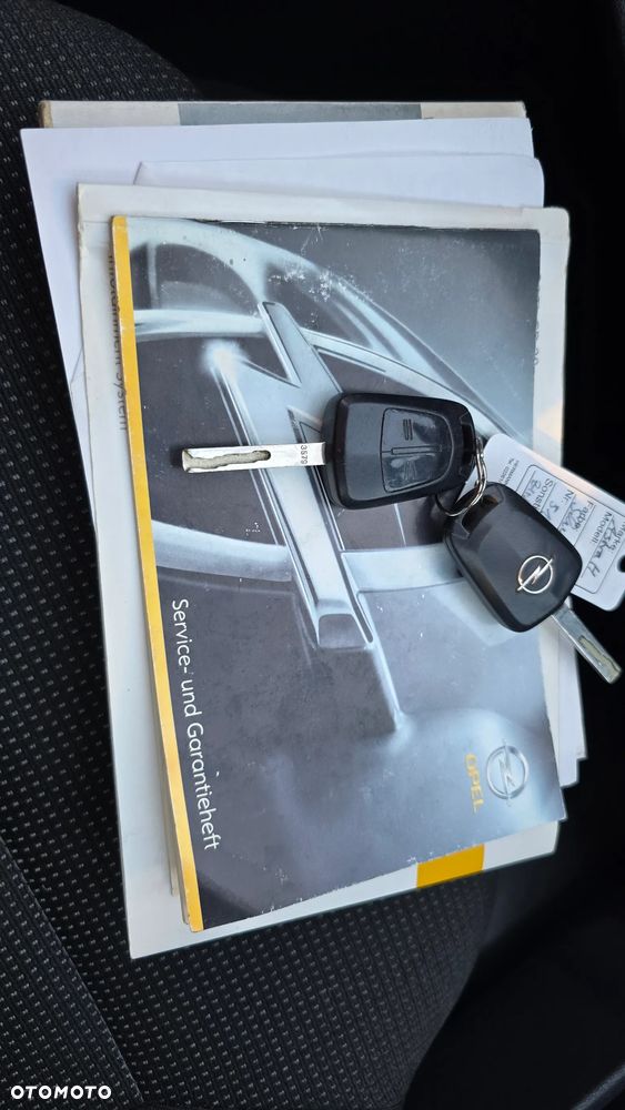 Opel Astra - 38