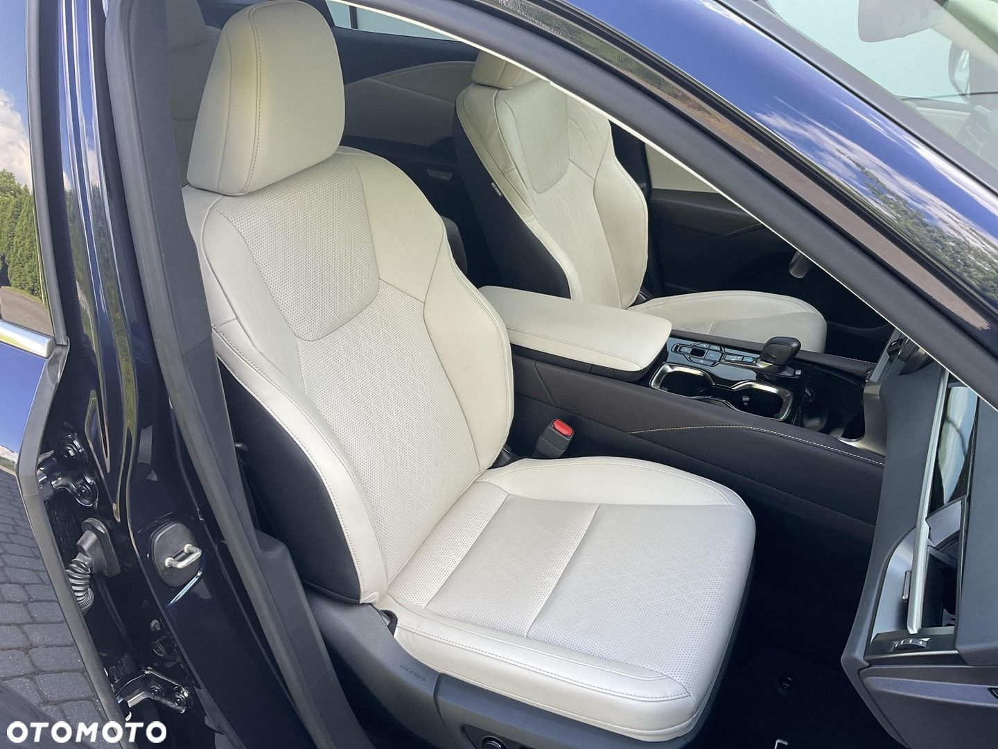Lexus RX - 16