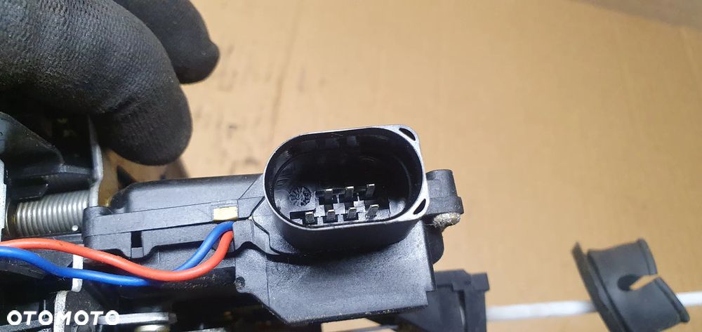 Zamek prawy przód przedni prawy Audi A4 B6 7PIN 4B1837016E - 5