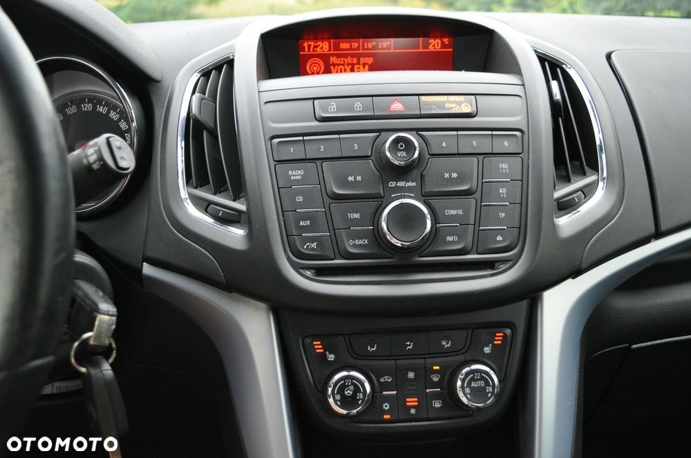 Opel Zafira Tourer 1.4 Turbo drive - 21