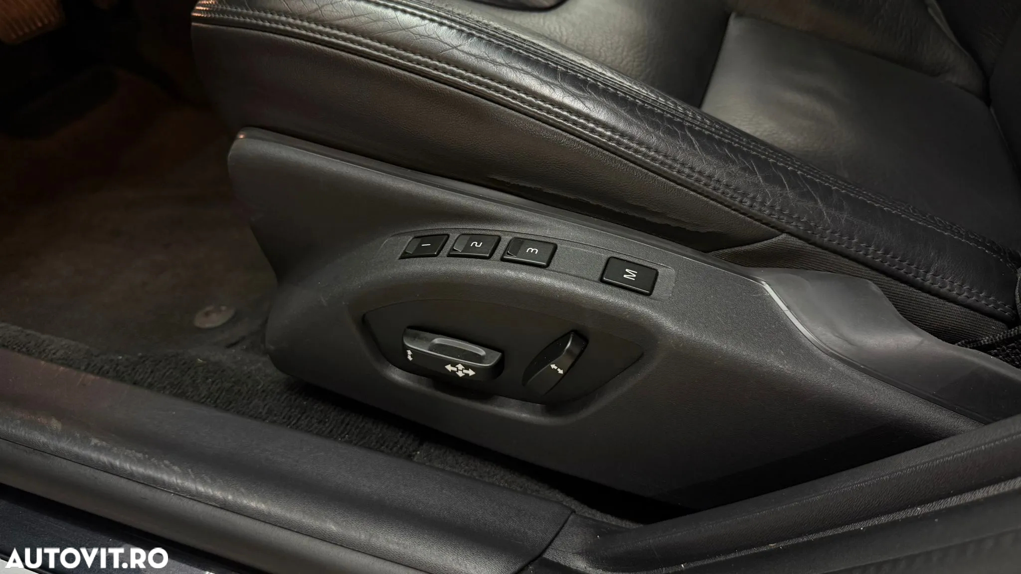 Volvo V60 D6 Plug-In-Hybrid AWD Geartronic Summum - 23
