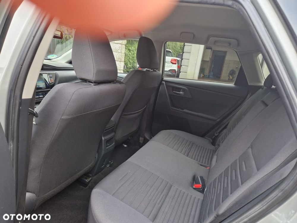 Toyota Auris 1.2 Turbo Design Edition - 5