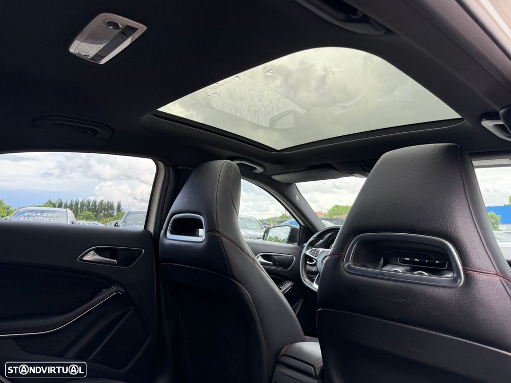 Mercedes-Benz A 180 d AMG Line - 15