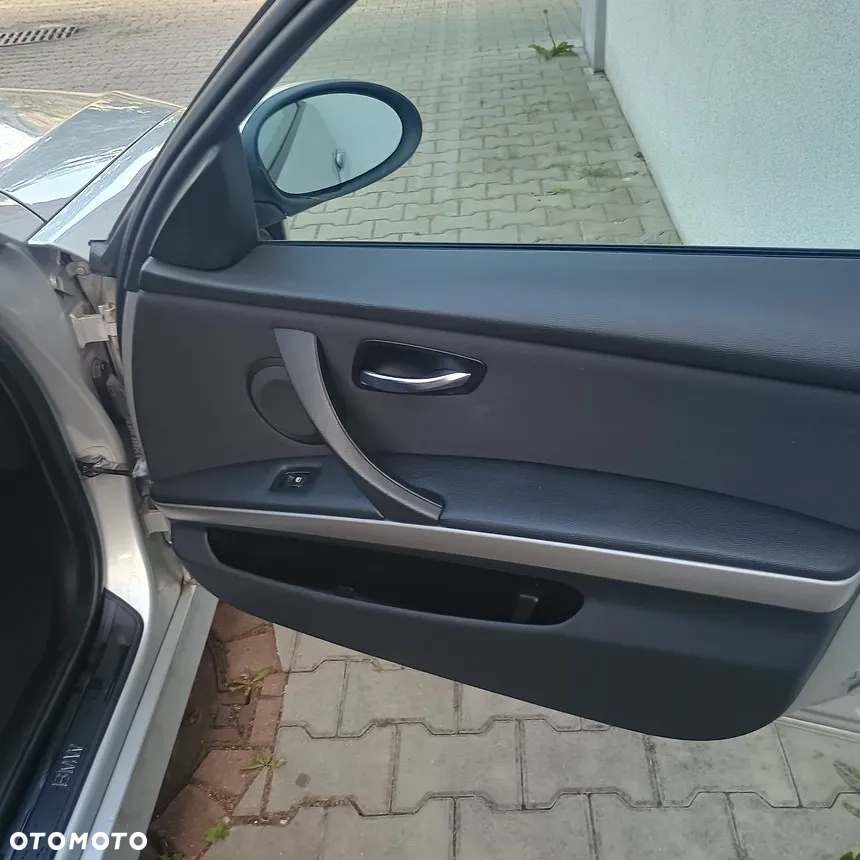 BMW Seria 3 318i - 34