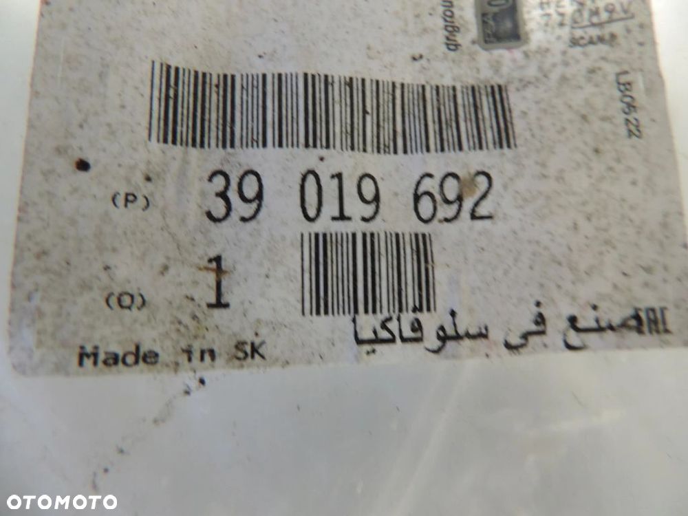 Uszczelka drzwi prawy przód Opel Zafira C III 39019692 NOWA ORYGINAŁ - 1