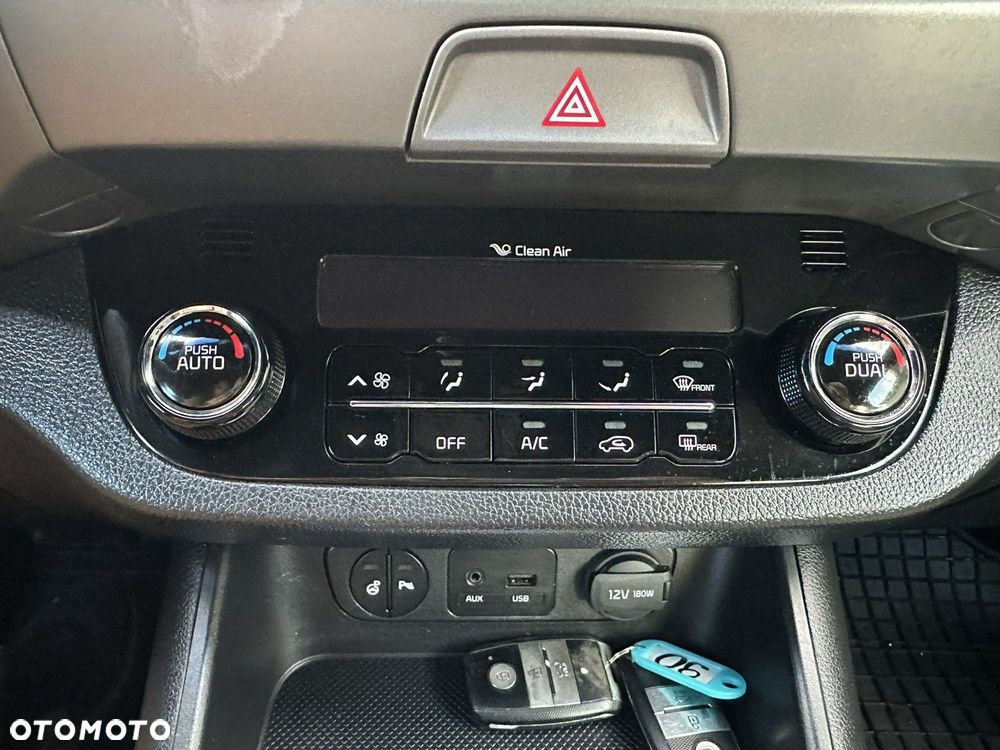 Kia Sportage - 14