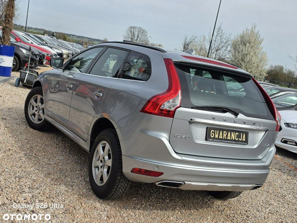 Volvo XC 60 D4 Momentum - 13