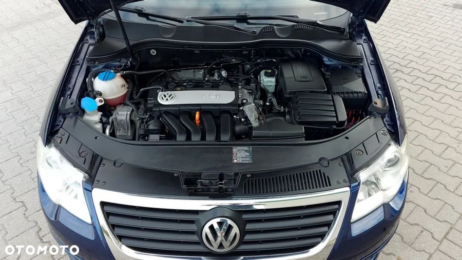 Volkswagen Passat 2.0 FSI Comfortline - 27