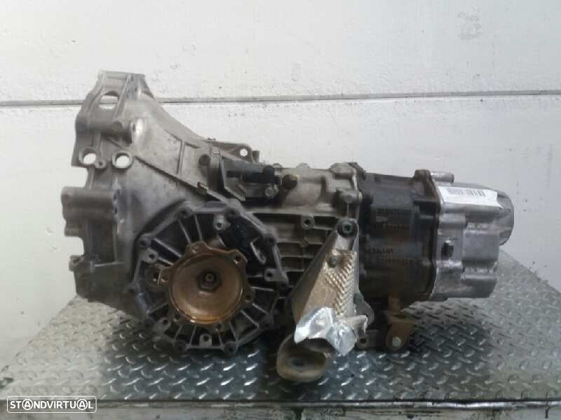 CAIXA VELOCIDADES AUDI A4 2000 - 4