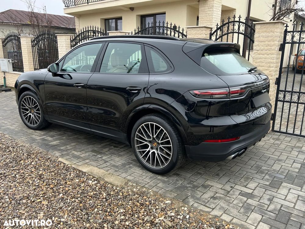 Porsche Cayenne Tiptronic S - 17