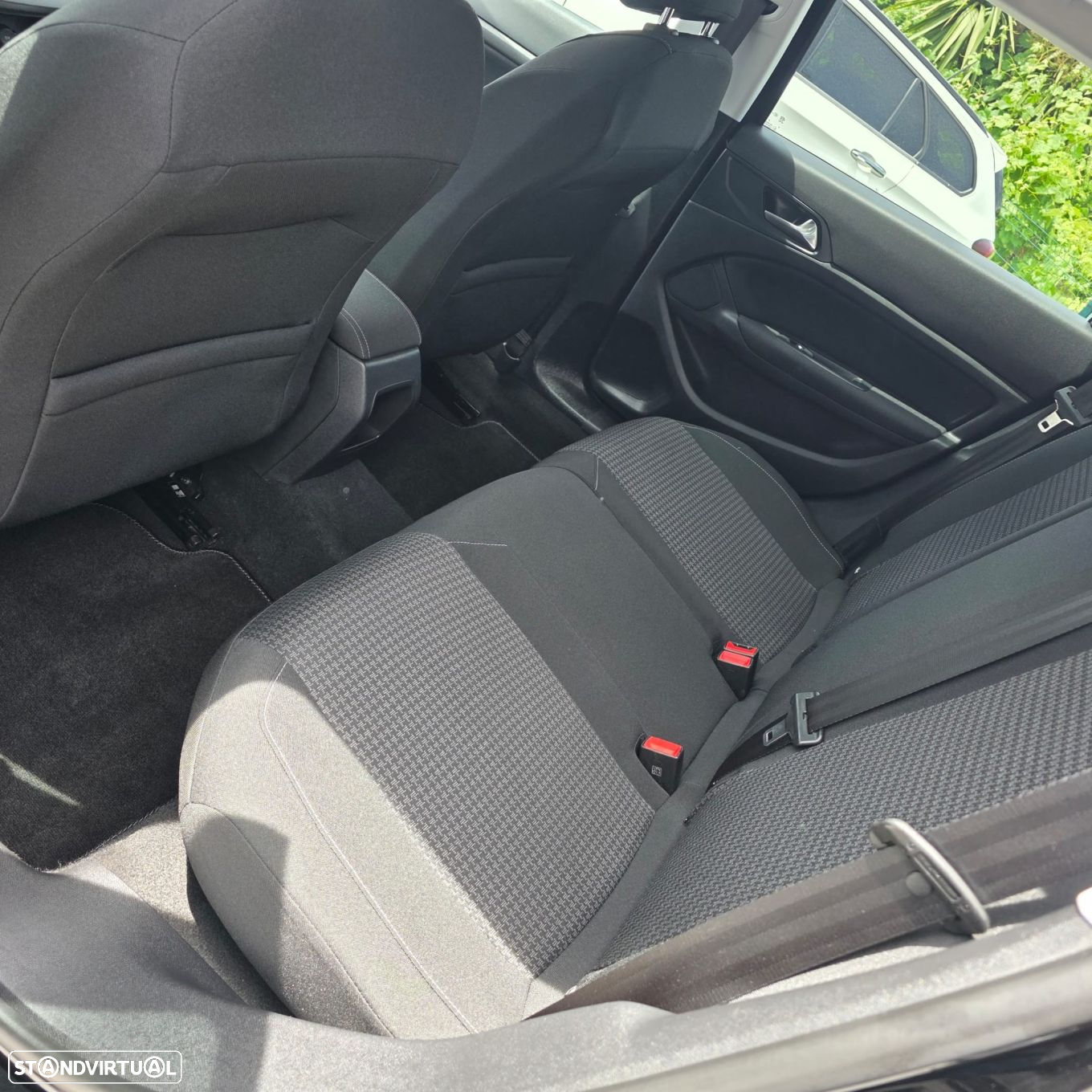 Peugeot 308 SW 1.5 BlueHDi Active - 31