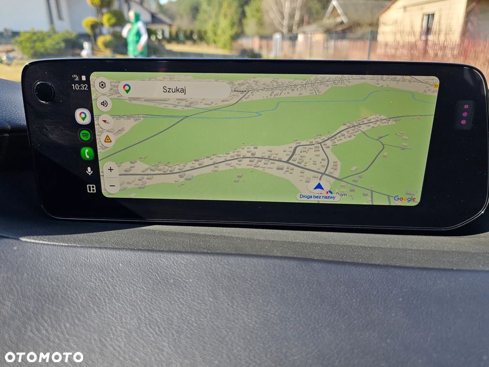 Mazda 3 e-SKYACTIV-G 140 M HYBRID EXCLUSIVE-LINE - 23