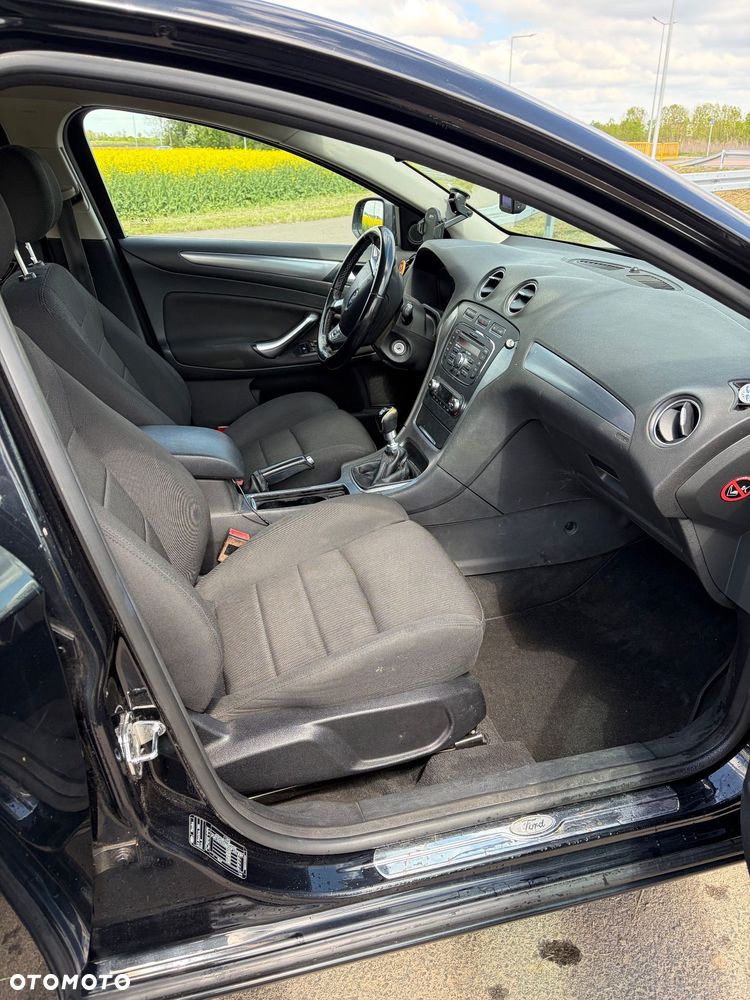Ford Mondeo 2.0 TDCi Titanium - 10