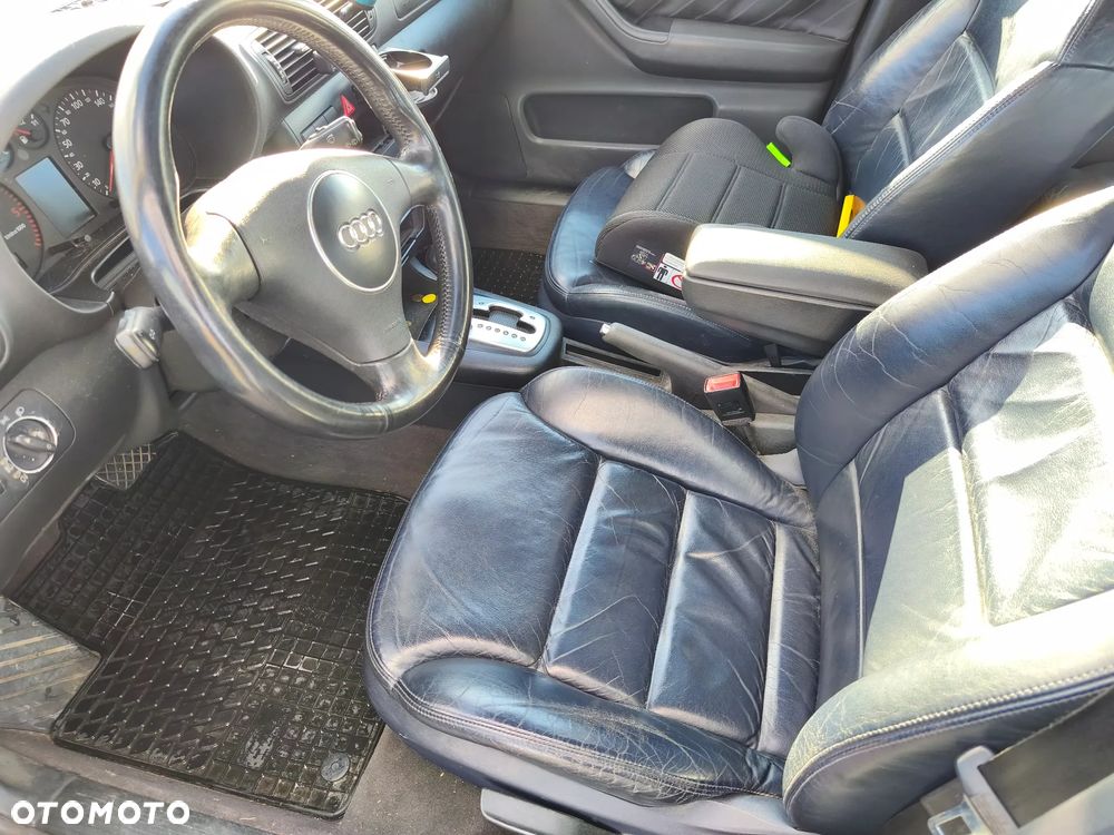 Audi A3 Sportback 1.9 TDI Ambiente Tiptronic - 8