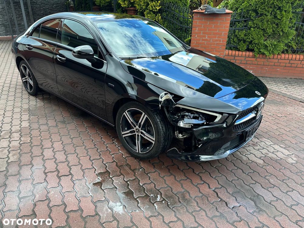 Mercedes-Benz CLA - 2
