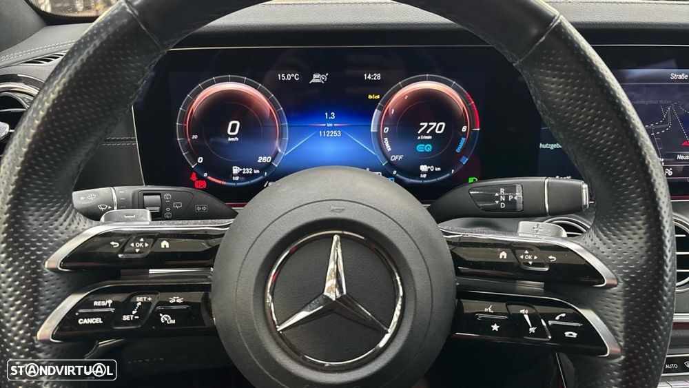 Mercedes-Benz E 300 de 4Matic 9G-TRONIC AMG Line - 6