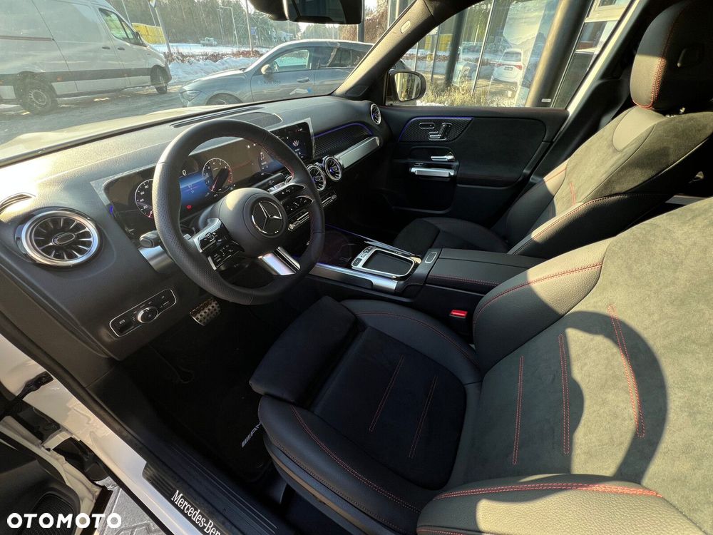 Mercedes-Benz GLB - 7