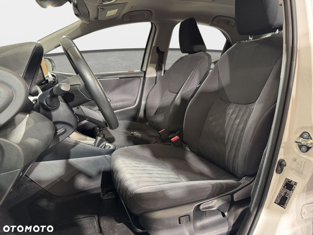 Toyota Yaris 1.5 Comfort - 13