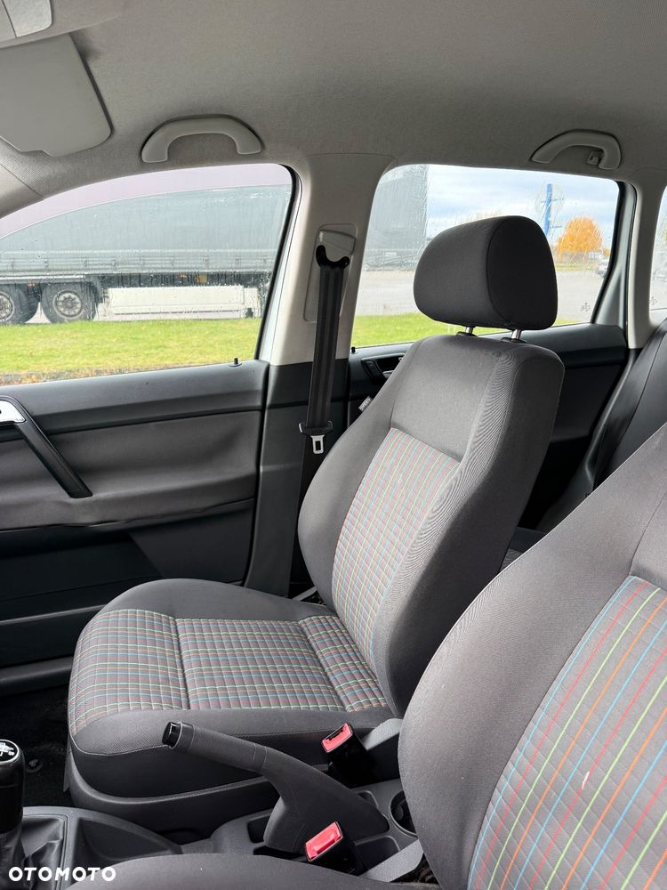 Volkswagen Polo 1.2 MATCH - 19