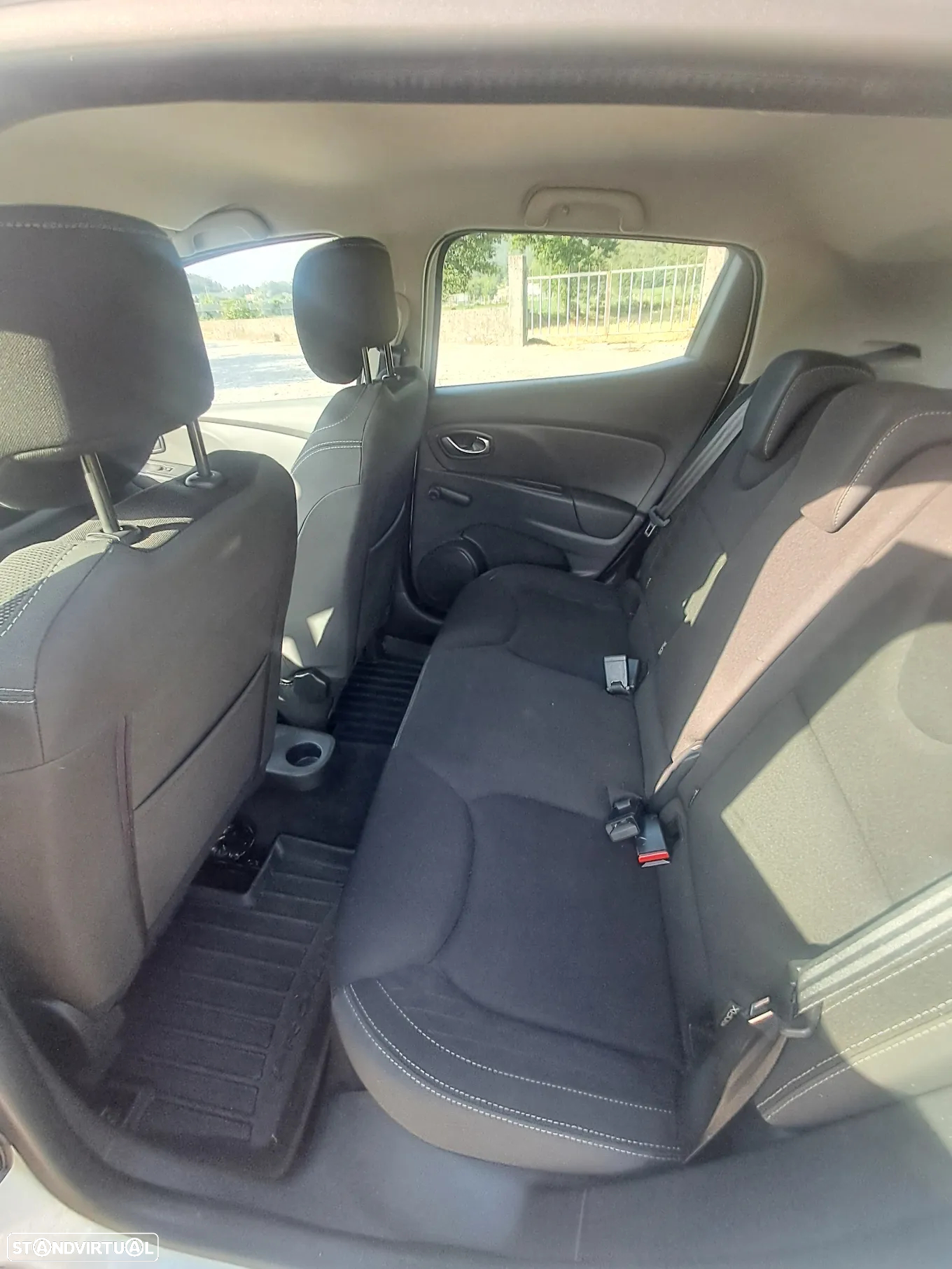 Renault Clio 1.5 dCi Zen - 10