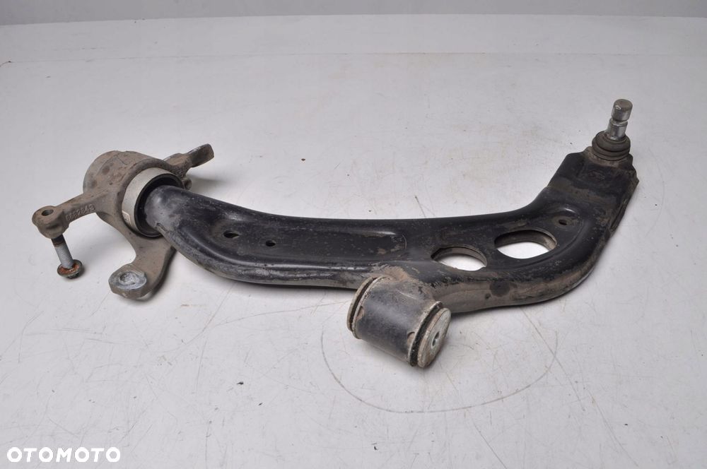 MINI F60 WAHACZ LEWY PRZÓD - 2