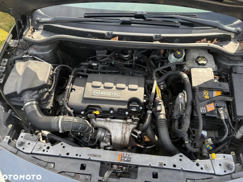 Opel Astra 1.4 T Sport - 11