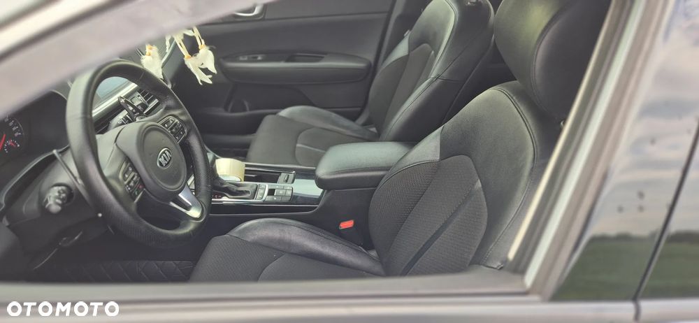 Kia Optima 1.7 CRDI L DCT - 19