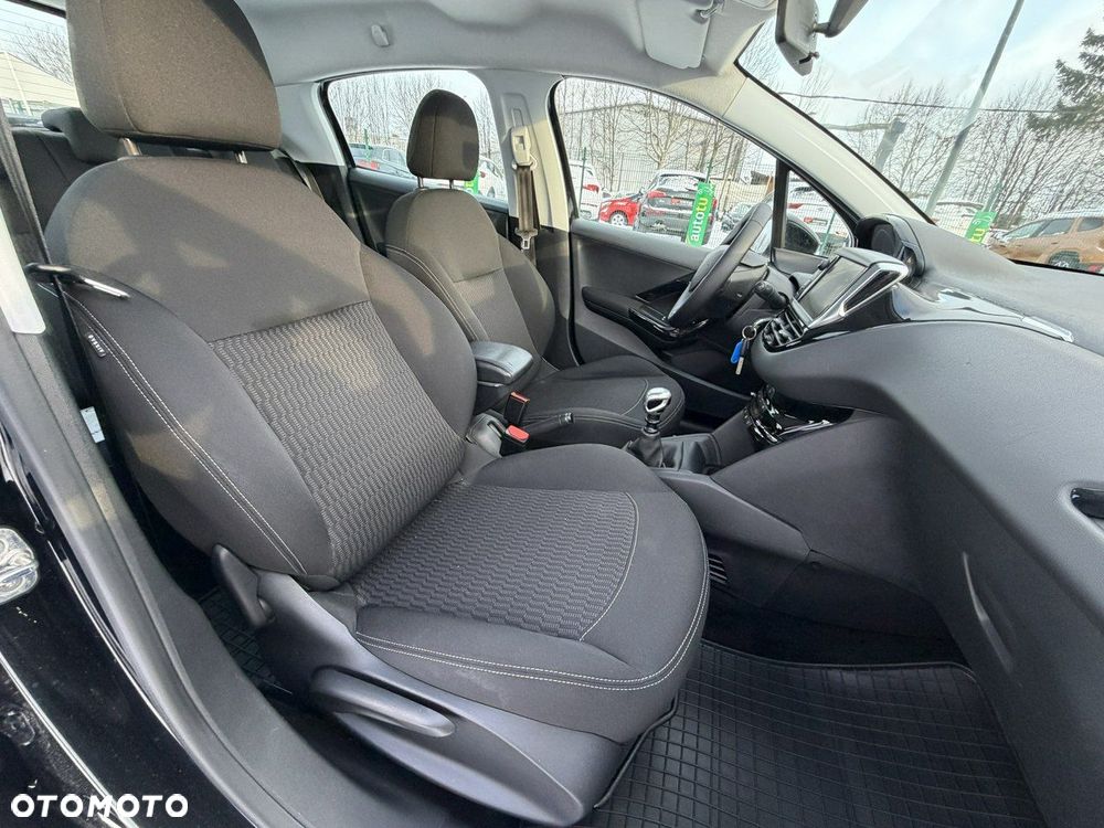 Peugeot 208 BlueHDi 100 Active - 31