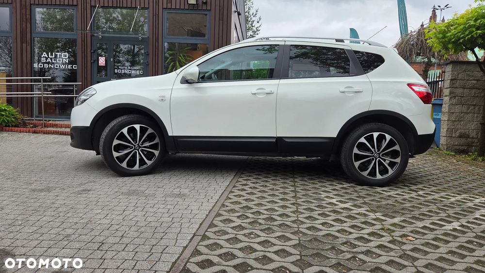 Nissan Qashqai 2.0 dCi 4 x 4 DPF tekna - 20