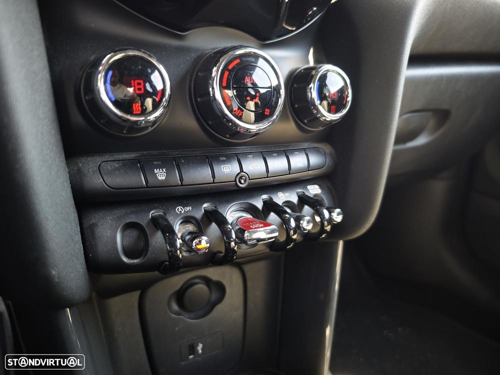 MINI 3 Portas One Sport Edition - 13