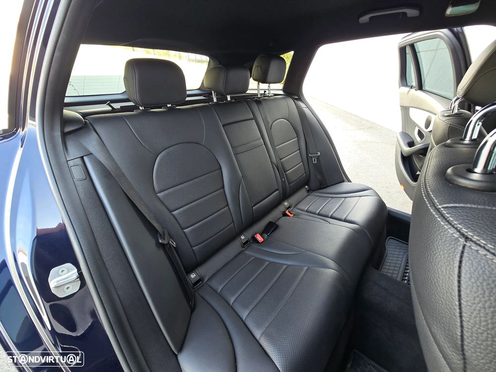 Mercedes-Benz C 220 d AMG Line - 33