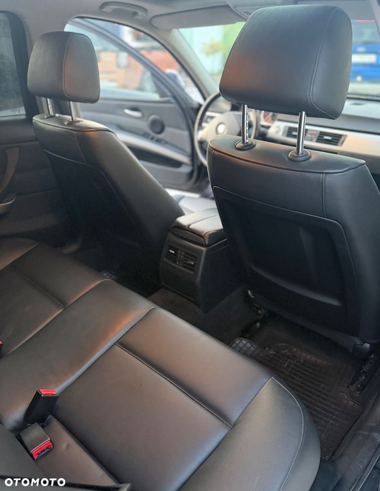 BMW Seria 3 - 16