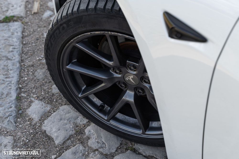 Tesla Model 3 Standard Range Plus RWD - 4