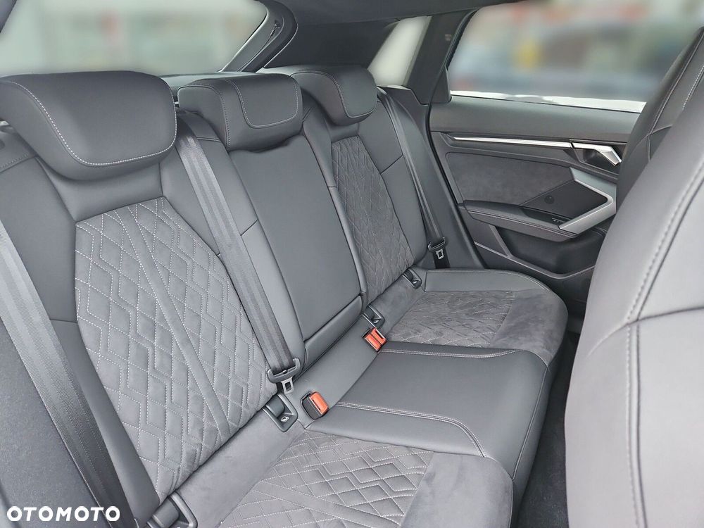 Audi A3 Sportback TFSI mHEV 110 kW S Line S tronic - 12