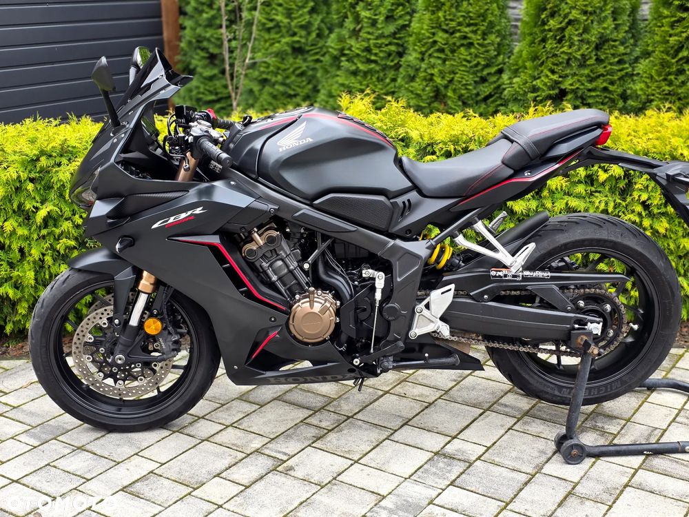 Honda CBR - 23