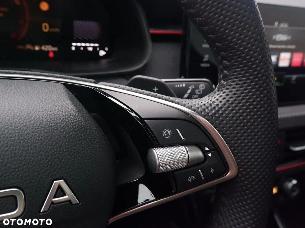 Skoda Kamiq 1.5 TSI Monte Carlo DSG - 31