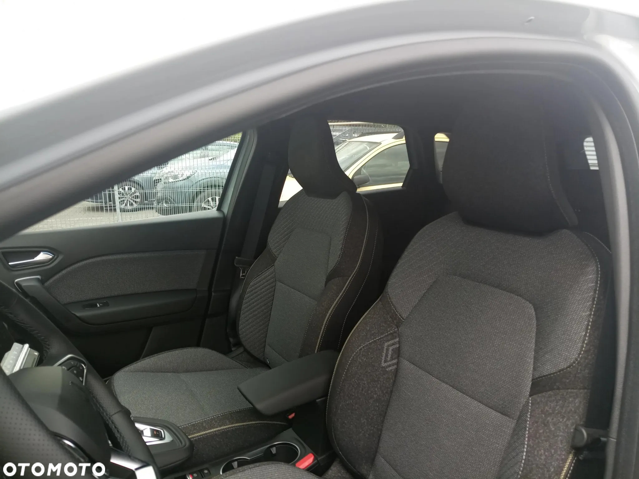 Renault Symbioz 1.6 E-Tech Full Hybrid 145 Techno - 11
