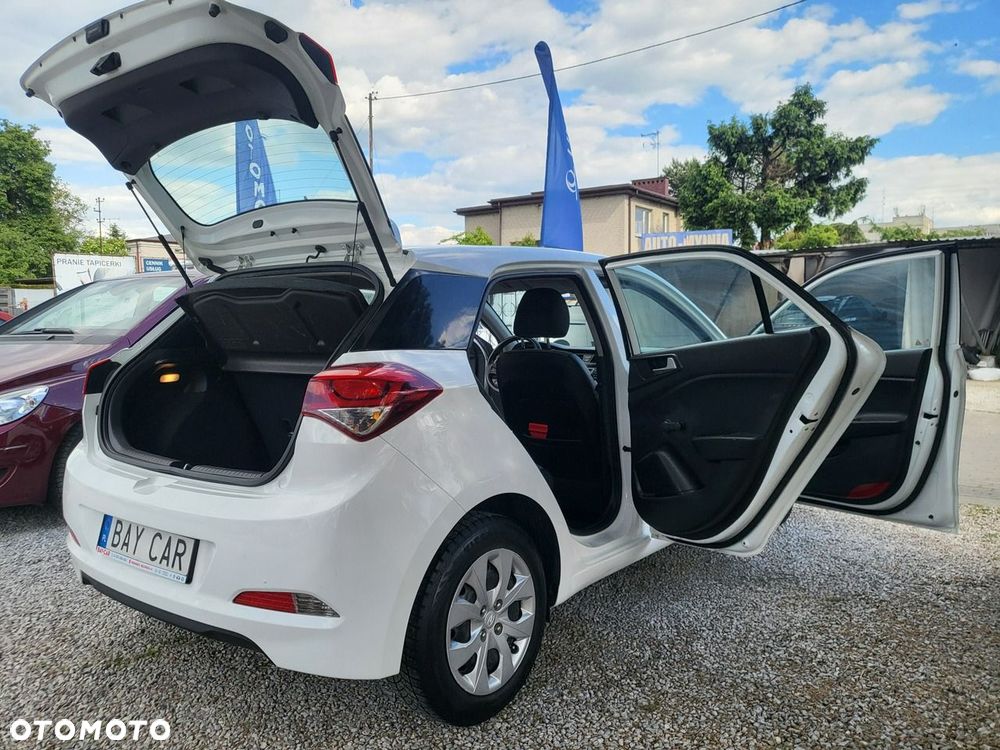 Hyundai i20 - 11