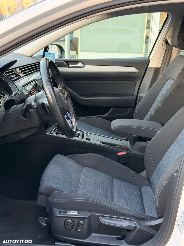 Volkswagen Passat - 9