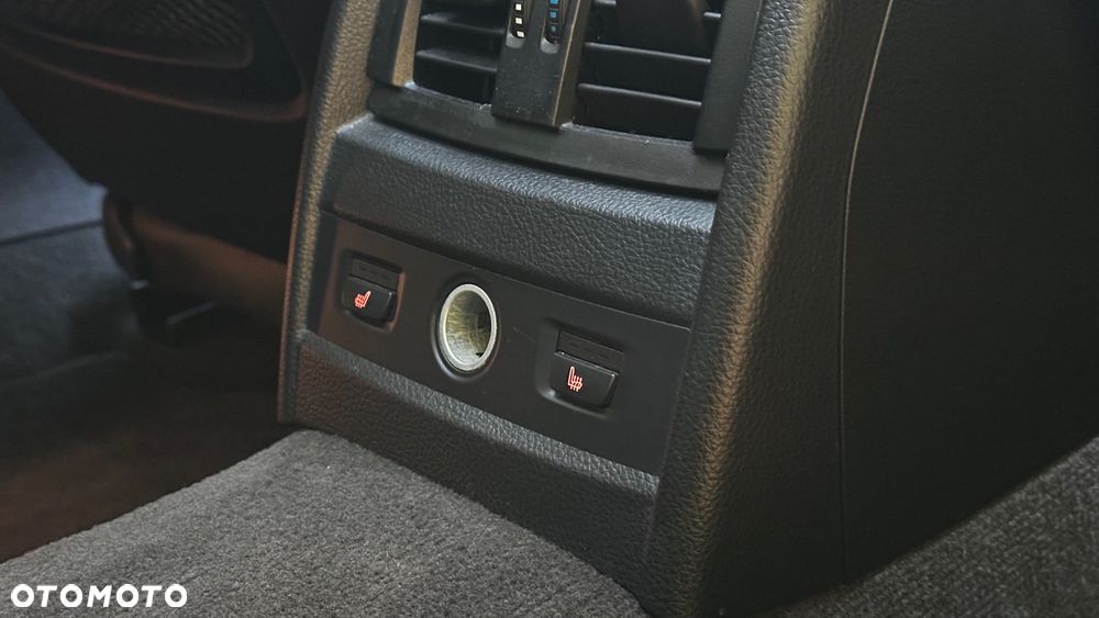 BMW 3GT 328i xDrive Luxury Line - 29