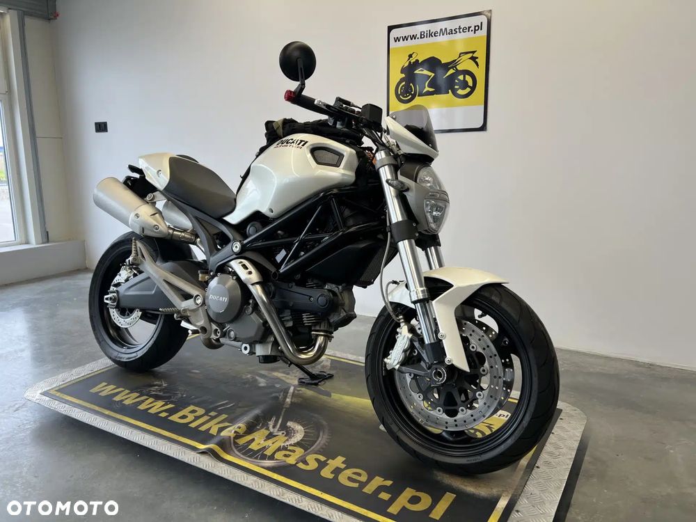 Ducati Monster - 3