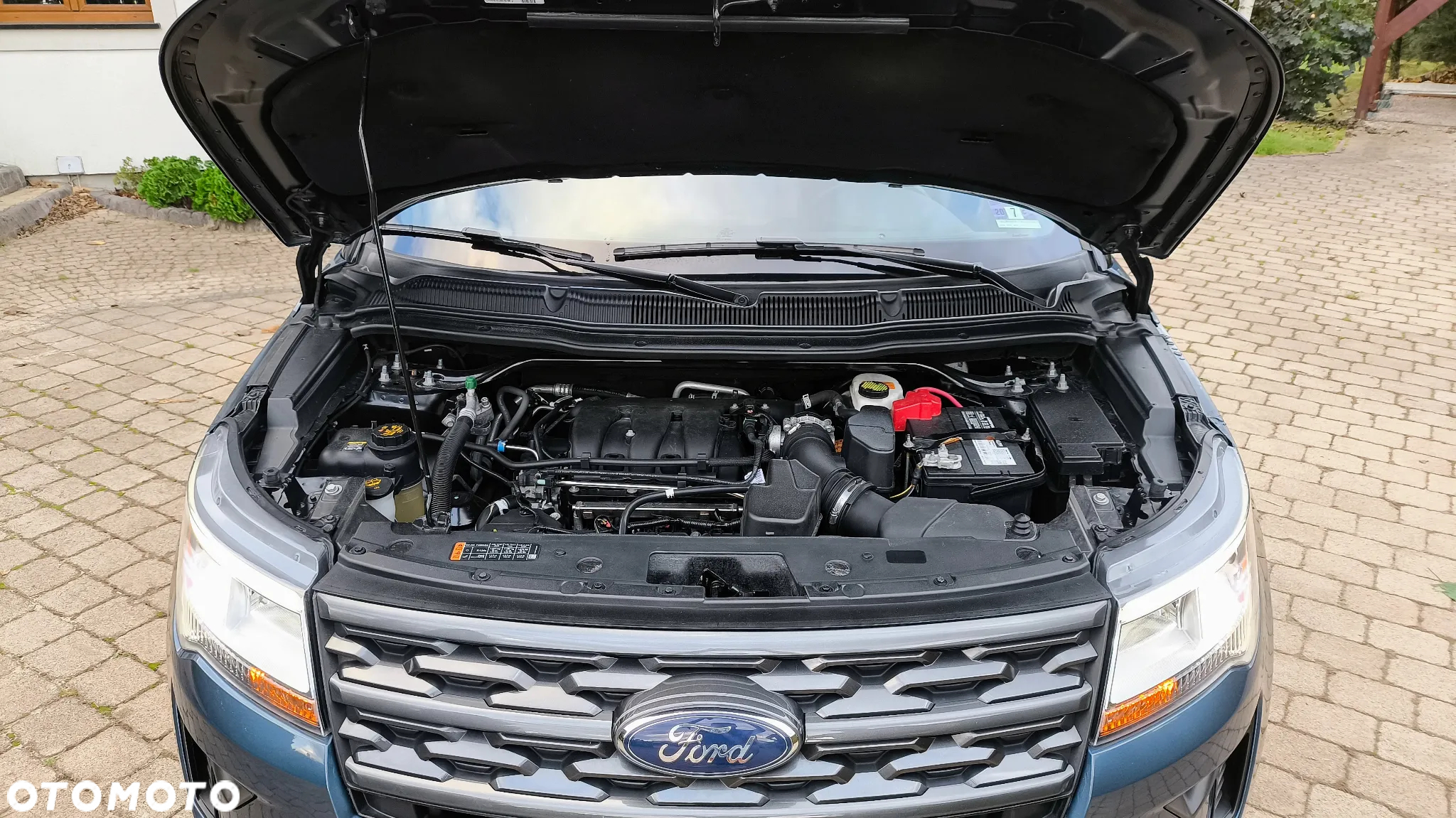 Ford Explorer - 17