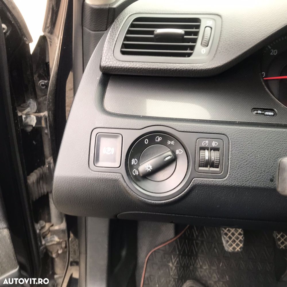 Volkswagen Passat 2.0 TDI Trendline - 10