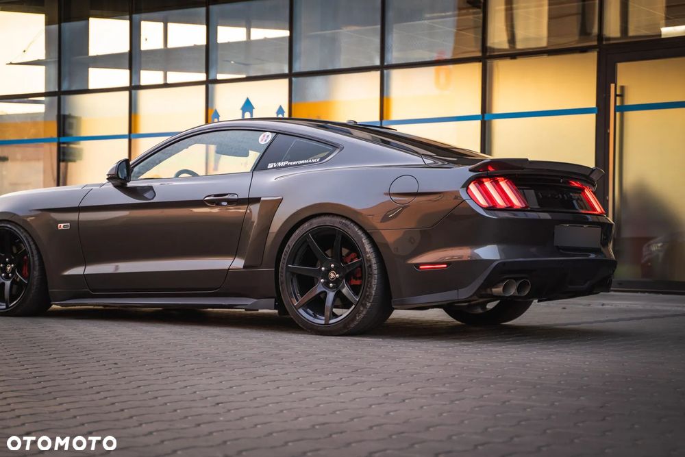Ford Mustang 5.0 V8 GT - 19