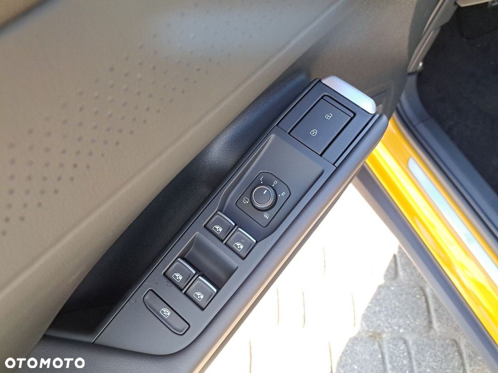 Volkswagen T-Roc 1.5 eTSI R-Line DSG - 14