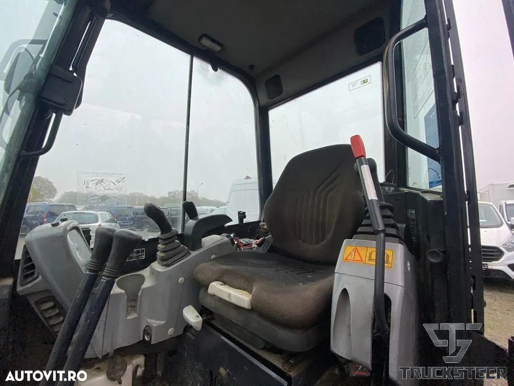 Kubota U 27-4 - 17