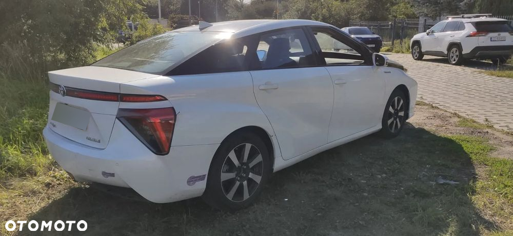 Toyota Mirai Advanced - 26